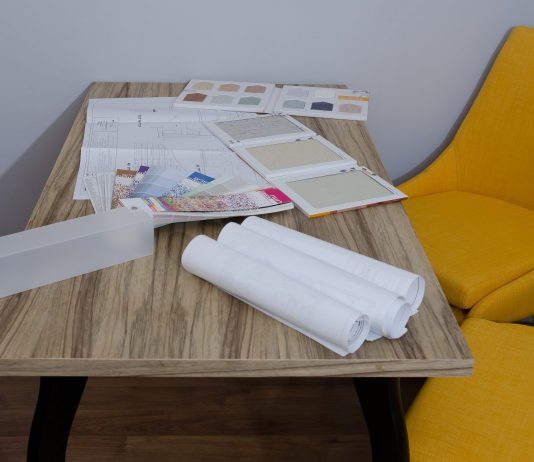 עיצוב בית משפחה צבעוני ושמח