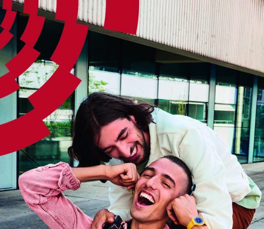 עבר ועתיד נפגשים  מותג השעונים SWATCH משיק שעונים בעיצוב רטרו המשלבים חדשנות קולקציית 1984 RELOADED- חורף 2022