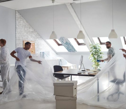 מה תפקידו של קבלן שיפוצים?