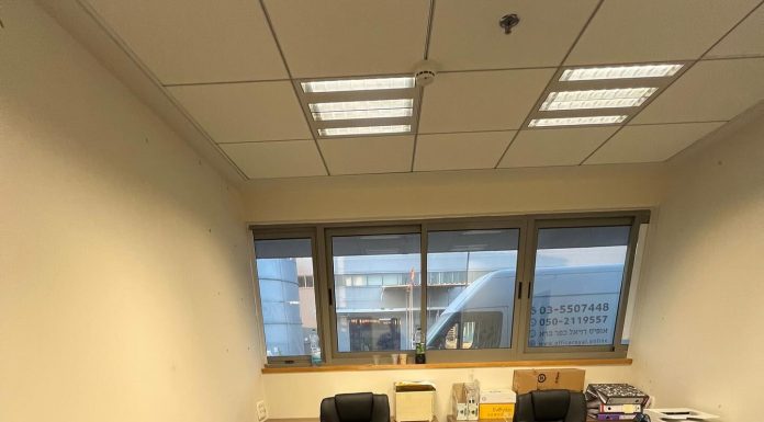 כיסא אחד. תמיכה מלאה. בלי פשרות.